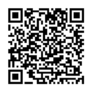 李木子甚至用自己强大的力量去轰击这枚玉佩都毫无作用二维码生成