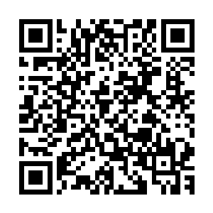 李谦把转移剧组的事情尽数甩给副导演赵河和制片主任韩顺章二维码生成