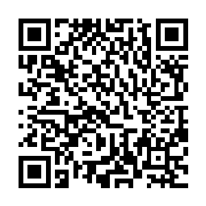 杨庆再三叮嘱的让他小心谨慎再小心谨慎也给他扔一边去了二维码生成