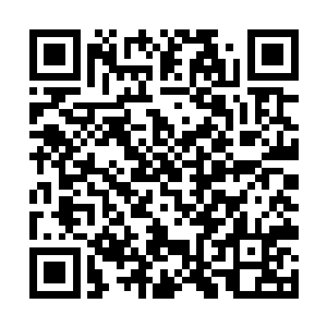 林烽也只不过是第二次在全校师生面前对着话筒说话二维码生成