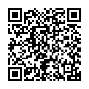 林烽的心里面却已经一边在计划着怎么删掉周芸手里的照片了二维码生成