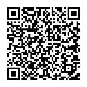 林烽认出了这个表白的便是刚才在新生报到点将自己的性别弄错的欧勇老师二维码生成
