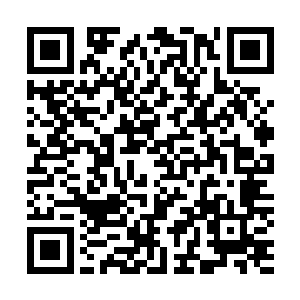 林锐甚至亲眼看到了有人用一条香烟换了一支枪和一把子弹二维码生成