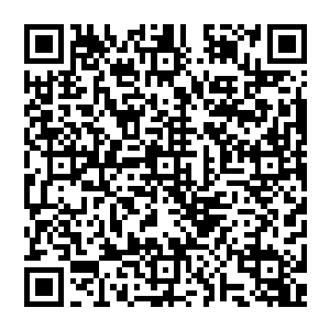 果然 就在他说完之后 青铜古棺忽然停止了收缩 缓缓从天而降 同时一股格外强大的气息传來 似要毁天灭地二维码生成