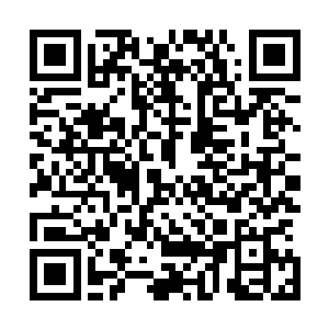 果然没看到他的身上有任何墨汁的痕迹－－这可真是奇怪了二维码生成