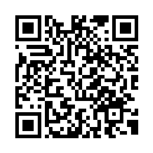 楚枫便直接将自己刚刚收起来的其中三件取出二维码生成