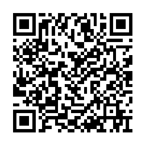 模样普通的代离眨眼就淹没在来往密集的人群中二维码生成