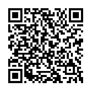 正确的做法其实是让对方不得不顺着你的故事走二维码生成