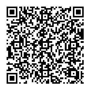 此刻也是看着胖子扔在桌子上的四叠整整齐齐的美金众人顿时也是再次被胖子的行动震撼到了二维码生成