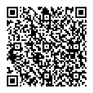 此时武尊傀儡使用雷霆枪诀熟练度提升到了一个完美状态它已经能够在每一次出枪时候附带雷电力量了二维码生成