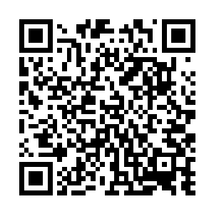 比如说刚刚跟秦方混的比较熟的叶翔就曾经是这里的常客二维码生成