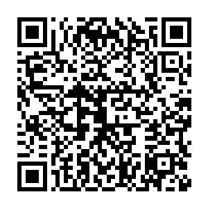 毕竟即使因为距离和没有谁敢大刺刺的探出神识或者其他的能力去感知二维码生成