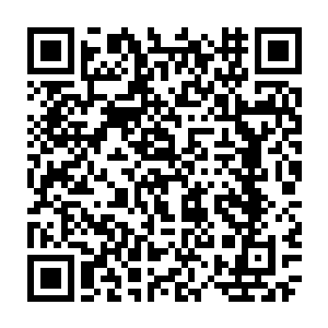 气质很像现代欧美教堂的德高望重的神父和中国修行有成的道士的综合体二维码生成