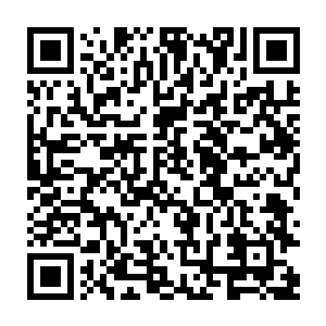 江少游也不好意思当着人家的面和沐双儿讨论之前的偷看行为算不算违法二维码生成