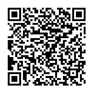 法官席上的黑斗篷便用一种仿佛是伏地魔得了晚期肺结核般的嗓音接道二维码生成