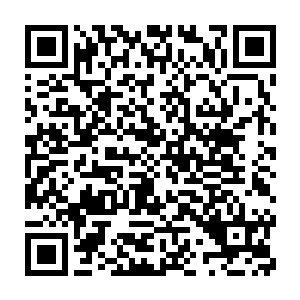 泽仙人不紧不慢的跟着速度只有平时一半不到的飞车缓缓到了堡垒处二维码生成