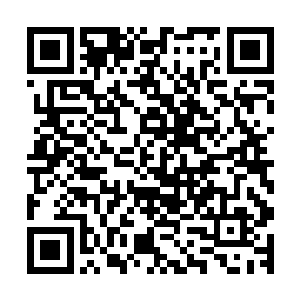 流墨墨可没有兴趣做被他们追杀个十天这种愚蠢又丢人的举动二维码生成
