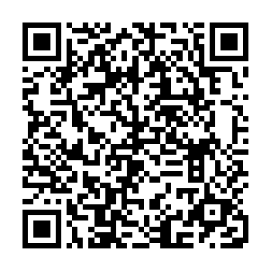 流墨墨失望的看着一座精美的凉亭在她触摸下连同桌椅无声倒塌变成粉末二维码生成