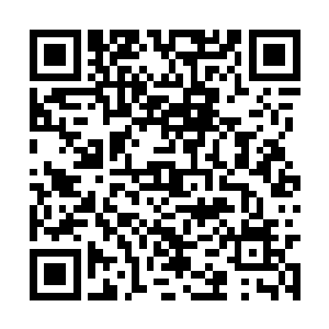 满是汽车中弹的叮当声还有汽车玻璃破碎的哗啦声二维码生成