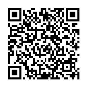 火舞挥手将地上的两张仙符和夜清梦的储物戒指收了起来二维码生成
