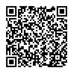 然后两人眼睁睁的看着戒指在不锈钢水盆里蹦跶两下准确的弹进下水道洞里二维码生成