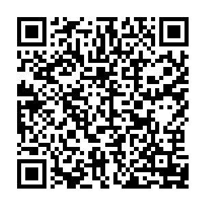 然后几个人就找了几件新衣服让兽皇换上去之后就悄悄的离开了地下密室二维码生成