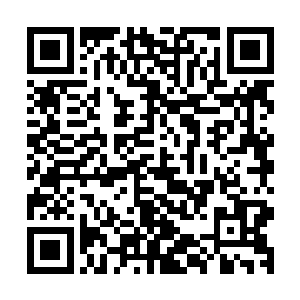 然后狠狠的撞击到了一起……顿时就有一阵犹如炸雷般的巨响二维码生成