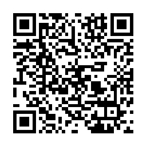 然后用消除记忆的办法抹去了这个小妞对自己的一切记忆呢二维码生成