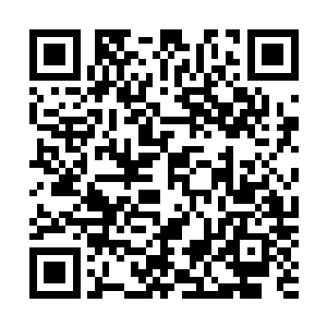 然后稳稳的落在了秦方的掌心处……就凭着一手暗器的功夫二维码生成