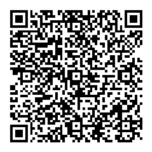 然而 风清扬却是警惕的看着那气泡 直觉告诉他 那一定不是什么简单的就气泡 那是一件可以瞬间至他于死地的法宝二维码生成