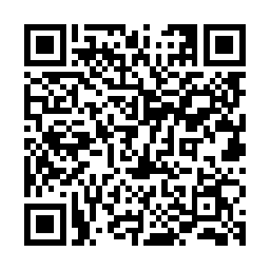 爽朗的笑声……家里的景象就在男生的嗓音里一点一点描绘出来二维码生成