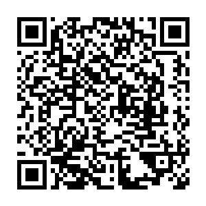 特别是头顶的那漆黑如墨的一根独角令杨影儿感觉一种说不出的诡异二维码生成