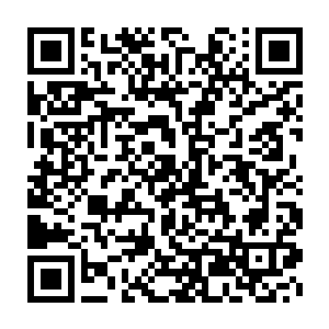 现在他已经意识到这个小世界恐怕远远不是自己想象中的那么简单二维码生成