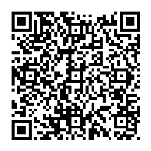 现在根本无法把眼前这位年轻人跟三年那位还略带着腼腆稚气的大男孩联系在一起二维码生成