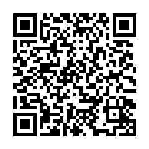 现在的庄美凤恨不得二十四小时都和凌云缠在一起呢二维码生成