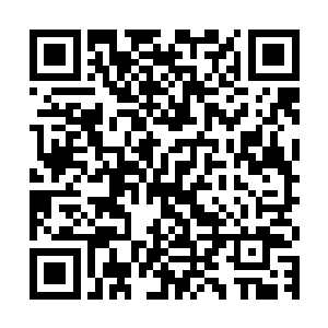 甚至会从自己已经所剩不多的钱财中分出一些作为他们的践行钱二维码生成