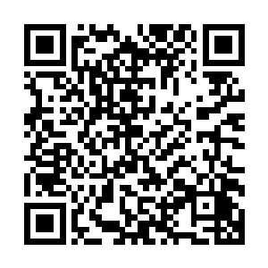 由纪磊率领的百多名妖元宫弟子正和城墙上的守兵缠斗在一起二维码生成