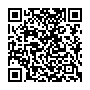 甲板上残余的敌人还在盼望着他们威力巨大的舰炮能扭转战局二维码生成