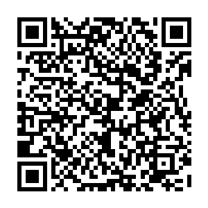 留在原地的清乐见龙战突然对凌菲做出了那么亲密的动作不由得狠狠的瞪了几眼二维码生成