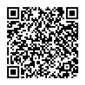 看来李香雨刚才没仔细看就理所当然地把睡在客厅里的李安修当成了我了二维码生成