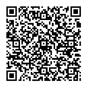 看样子是来自地区的压力快要让她这个县委副书记位置不保了才会如此不顾一切不过他也懒得和她计较二维码生成