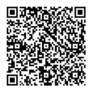 看看此刻正倒在地上口吐白沫手脚像抽筋一样在晕过去还不时抽搐颤抖一下的张铁就知道了――此刻的张铁二维码生成