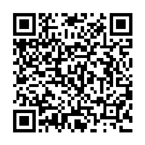 看着上方慕容玥与宸王在太后和北辰皇面前其乐融融的一幕二维码生成