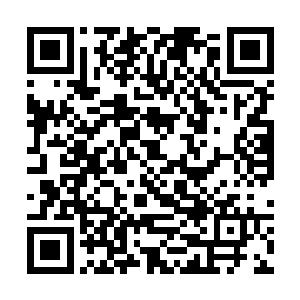 眼前模模糊糊的黑暗让他意识到自己仍处于矿洞之中二维码生成