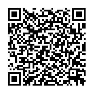 眼前的瞿家集团最大的幕后黑手再也没有原先的镇定自若和肆无忌惮二维码生成