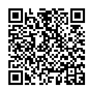 眼睛一霎不霎的盯着那代表燕云十六州复归于宋土的锦包皮筒二维码生成
