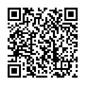 破碎之后的巨石又在风暴的冲击袭卷之下互相撞击二维码生成