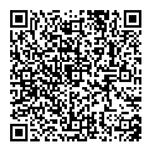 神识幻化的洞府主人伫立在大门的边缘凝望着风清扬看着缓缓旋转起來的四大真界以及那张覆盖一切的神榜眼神最深处流露出一丝忌惮二维码生成