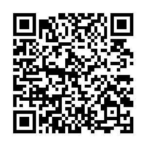 秦兰开车来到华南中医学院门口一家不起眼的咖啡馆二维码生成