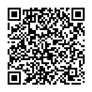 秦方也不能对唐城动手去解除降头术的……哪怕是连尝试一次都不敢轻易使用的二维码生成
